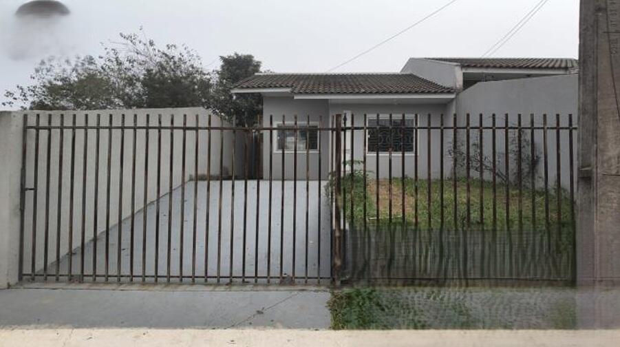 Casa em Ponta Grossa, Bairro Dos Neves, Rua Lineu Diniz, 101  Bairro Dos Neves, PR. Área: 180m2