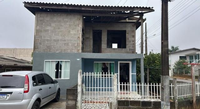 Casa em Campos Novos, Nosso Senhora Aparecida, Rua Juvelino Fernandes Da Silva, 428, Nosso Senhora Aparecida, SC. Área: 89m2