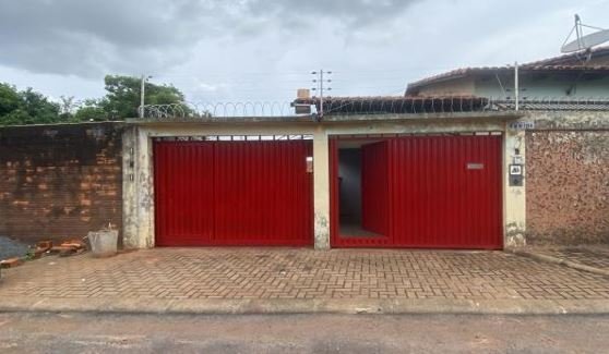 Casa em Araguaína, Setor Aeroviário, Rua W, 184, Setor Aeroviário, TO. Área: 258.16m2