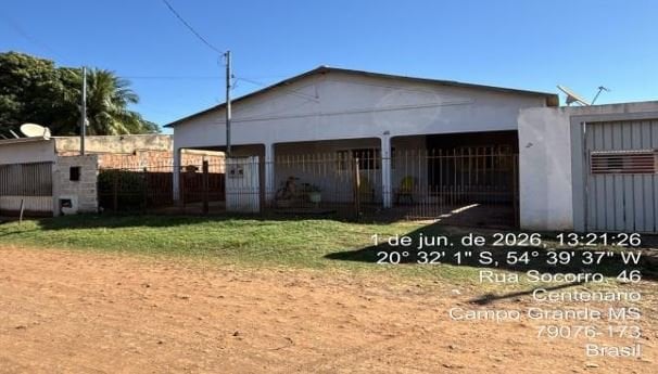 Casa em Campo Grande, Jardim Centenário, Rua Socorro, 48, Jardim Centenário, MS. Área: 180m2