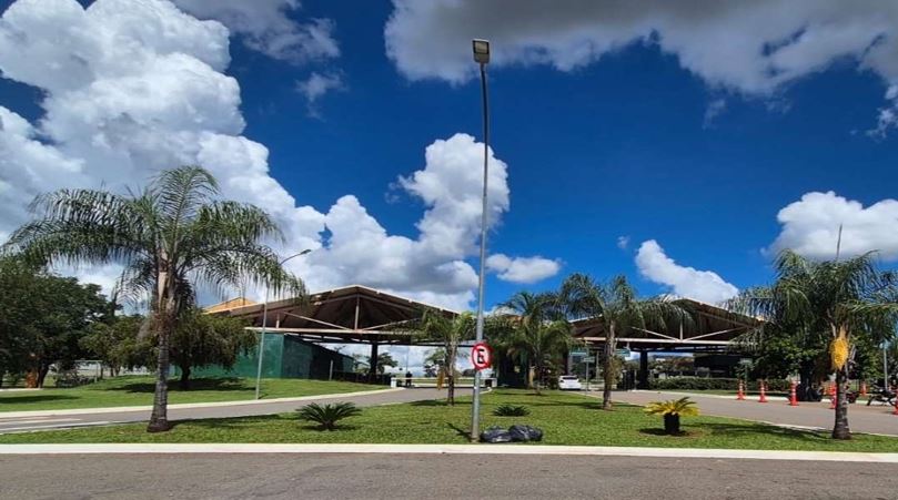 Casa em Goiânia, Residencial Goiânia Golfe Clube, Rua Ggc33, Lt. 16 Da Qd. 34, Residencial Goiânia Golfe Clube, GO. Área: 217.23m2