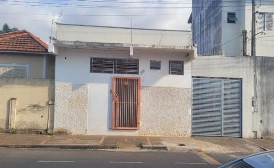 Casa em Penápolis, Vila Rocha, Avenida Santa Casa, 855, Vila Rocha, SP. Área: 139m2