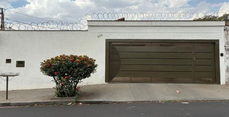 Casa em Ribeirão Preto, Independência, Rua Carlos Sampaio, 109, Independência, SP. Área: 182.32m2