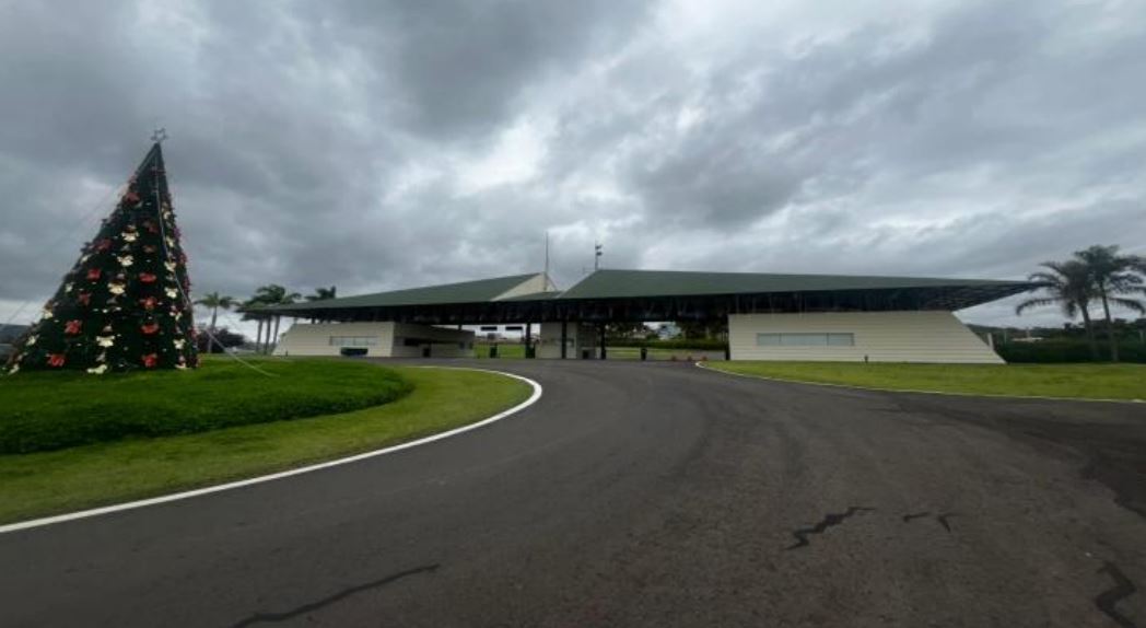 Casa em Pardinho, Ninho Verde, Rua 80 , 400 Lt A da Qd EP - Ninho Verde , SP. Área: 299.98m2