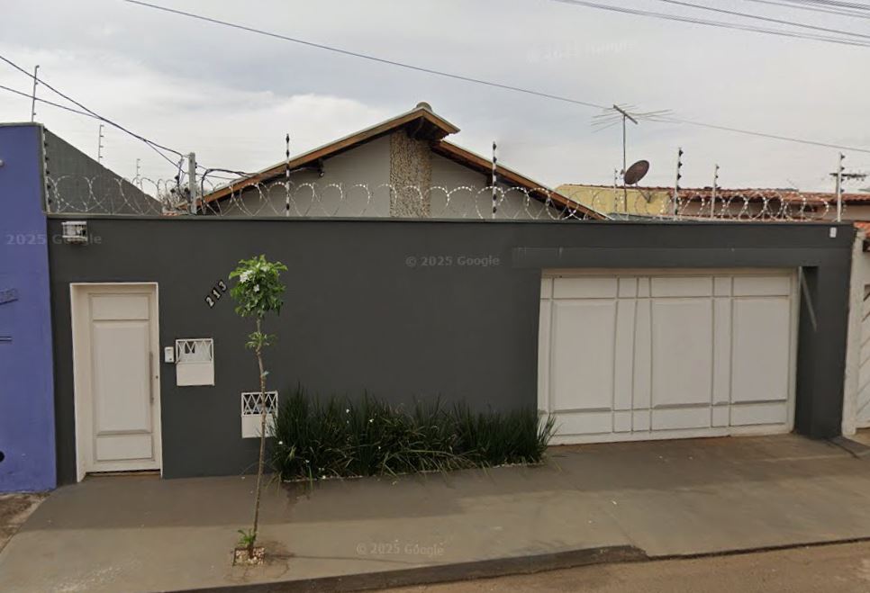 Casa em Uberaba, Jd. Elza Amuí Ii, Rua Oditi Antunes de Abreu , 213 Lt 16 da Qd 16 - Jd. Elza Amuí Ii, MG. Área: 96.2m2