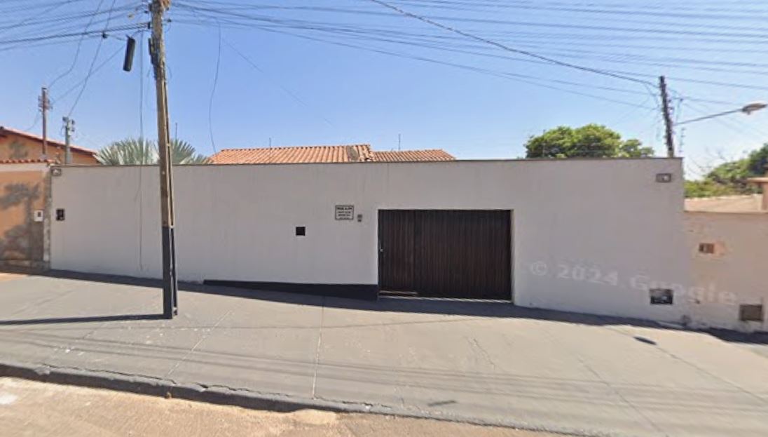 Casa em Trindade, Setor Sul, Rua A-24 Lt 09 da Qd 41 - Setor Sul, GO. Área: 192.25m2