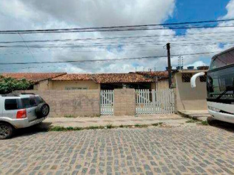 Casa em Gravatá, Prado, Rua Joaquim Souto 14 Lt. 07 Da Qd. 13 Prado, PE. Área: 42.75m2