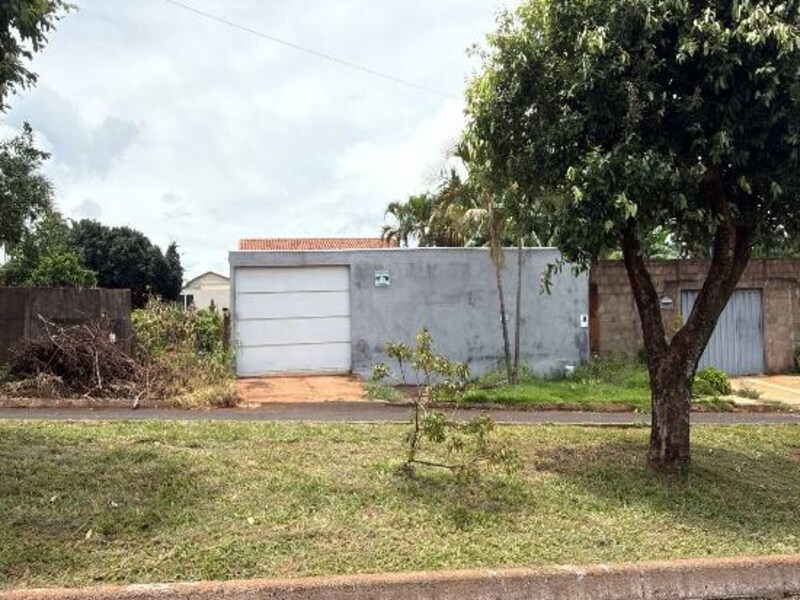 Casa em Quirinópolis, Tonico Bento, Avenida Das Nações Unidas 76 Lote 19 Da Quadra H Tonico Bento, GO. Área: 119.65m2