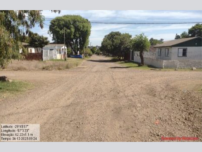 Casa em Uruguaiana, Cidade Nova, Rua Antônio Mascia 769 (lote 1 Da Quadra 45) Cidade Nova, RS. Área: 208.99m2