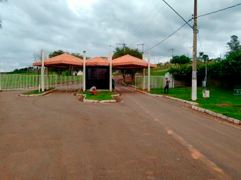 Terreno em Alfenas, Lot. Vila Porto Seguro, Alameda Pitangueiras 101 (lt. 7 Da Qd. H). Cond. Vila Porto Seguro Resid. Lot. Vila Porto Seguro, MG. Área: 617.8m2