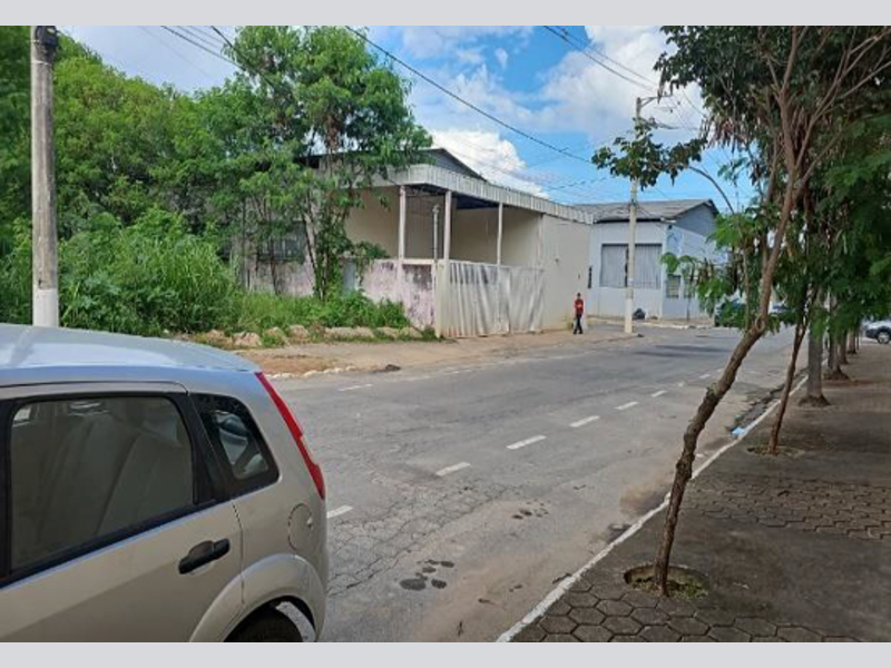 Terreno em Nova Serrana, Park Dona Gumercinda Martins, Rua Dois Sn (lote 03 Da Quadra 22) Park Dona Gumercinda Martins, MG. Área: 490m2