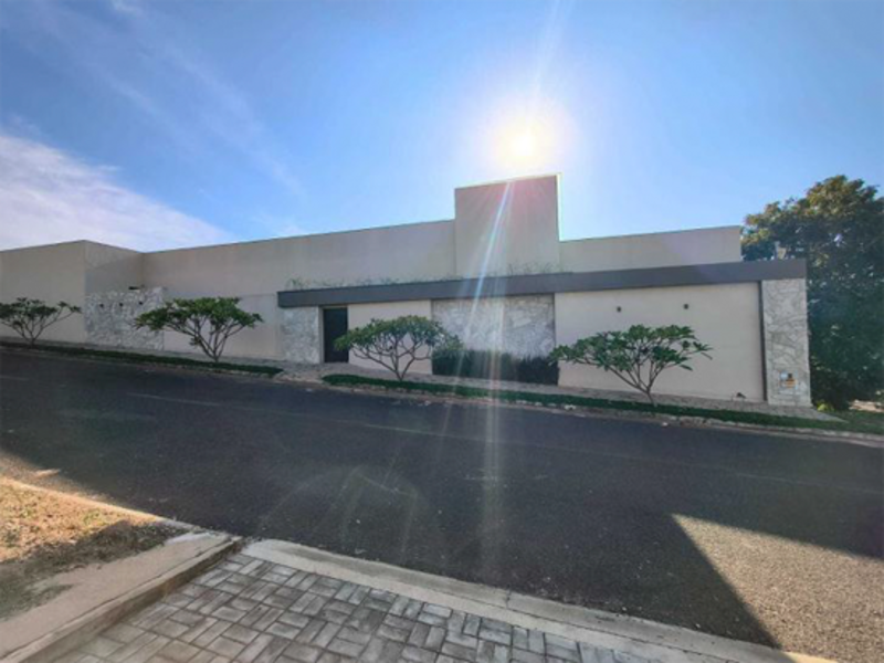Casa em Caldas Novas, Lot. Setor Lago Sul, Rua Vanessa Klug Silvestre 71 (lote 1-r Da Quadra 29) Lot. Setor Lago Sul, GO. Área: 560m2