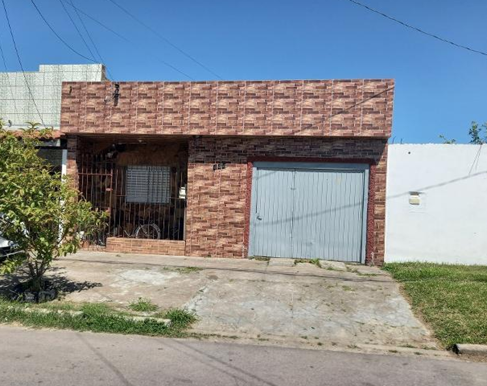 Casa em Rio Grande, Getúlio Vargas, Rua Senador Alberto Pasqualini, (lt. 29, Q. 33) 444 Getúlio Vargas, RS. Área: 80.88m2