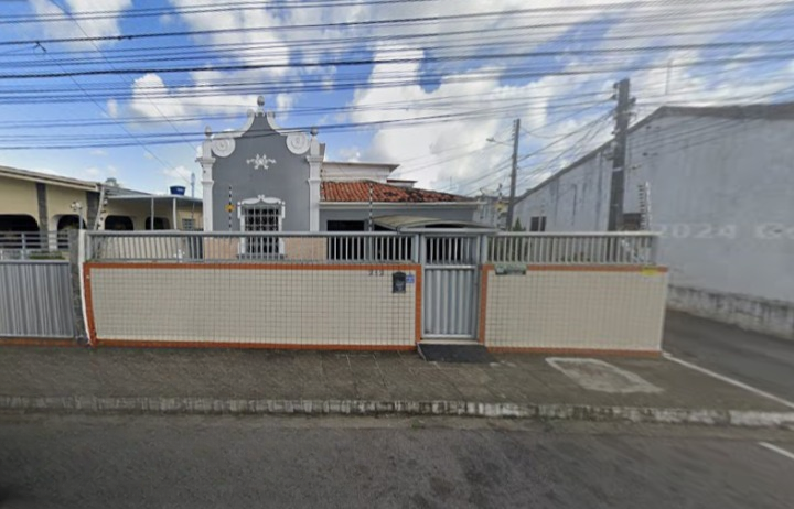 Casa em João Pessoa, Jaguaribe, Avenida Senador João Lira 212 Jaguaribe, PB. Área: 329m2