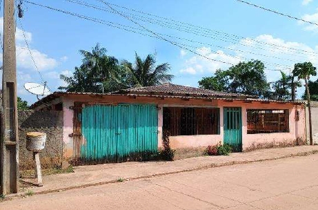 Casa em Careiro, Novo, Rua Paricatuba (lançado Em Cadastro Imobiliário) - (lt. 4 Da Qd. 57) 2 Novo, AM. Área: 300m2