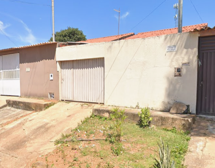Casa em Valparaíso de Goiás, Pacaembu, Lote 13 Da Qd. 139 S/n Pacaembu, GO. Área: 180m2