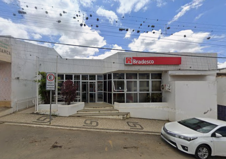 Comercial em Brejões, Centro, Praça Manoel Vitorino 27 Centro, BA. Área: 420m2