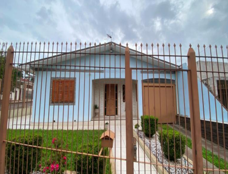 Casa em Santo Ângelo, Rosenthal, Rua Dez De Novembro (lote 08 Da Quadra 23, Vila Dido) 896 Rosenthal, RS. Área: 243.72m2