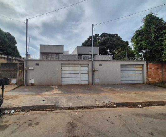 Casa em Aparecida de Goiânia, Jardim Cristalino, Rua Guarujá (lote 04 Da Quadra C-10) S/n Jardim Cristalino, GO. Área: 112.34m2