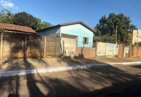 Casa em São Luíz do Norte, Jose Machado Da Silva, Rua J-04, (lote 16 Da Quadra F) S/n Jose Machado Da Silva, GO. Área: 84.5m2