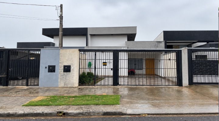 Casa em Maringá, Gleba Ribeirão Maringá, Rua Rondônia (consta No Local Nº 533) 538 Gleba Ribeirão Maringá, PR. Área: 79.69m2