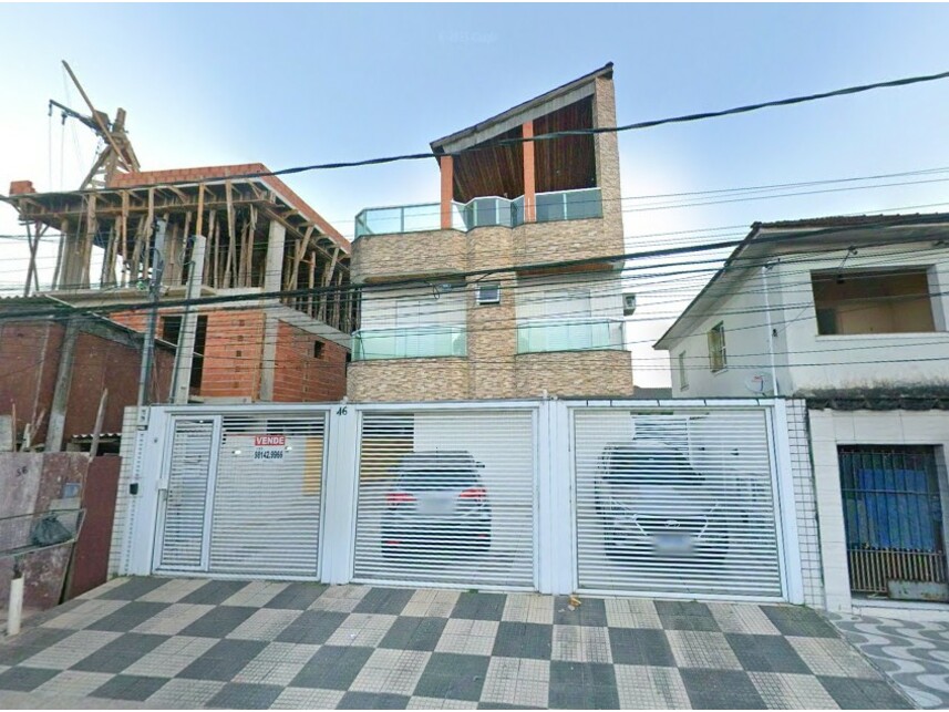 Casa em São Vicente, Vila Voturua, Rua Morvan Dias de Figueiredo 46 - Casa (Sobrado Triplex) n° 1 - Vila Voturua, SP. Área: 116.65m2