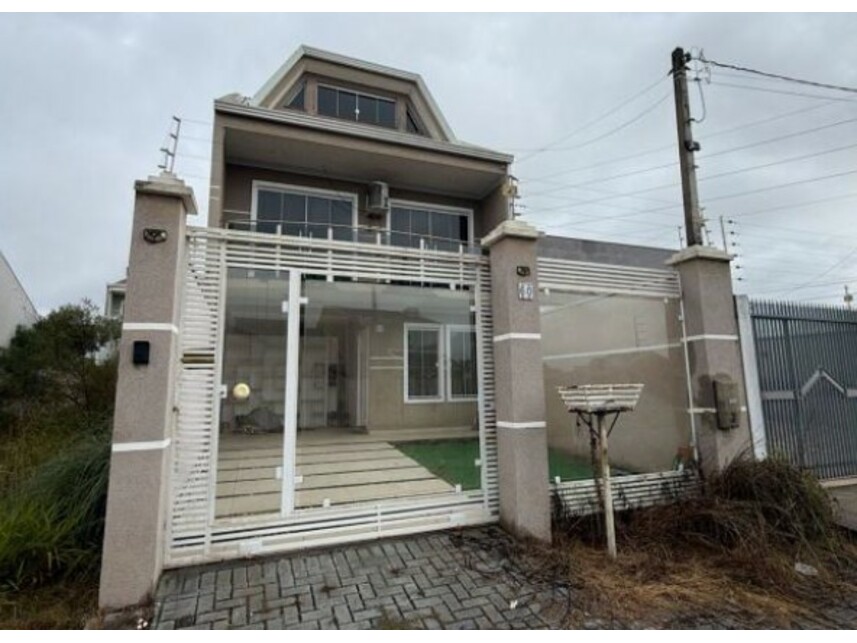 Casa em Fazenda Rio Grande, Eucaliptos, Rua Flor-De-Lis 60 - Casa A (Lote 1 da Quadra 8) - Eucaliptos, PR. Área: 148.5m2