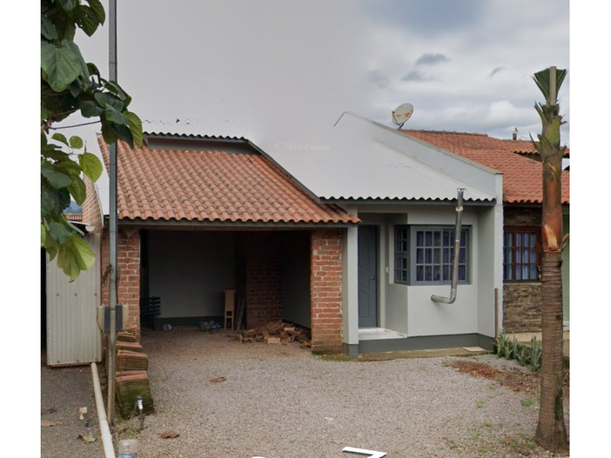 Casa em Roca Sales, Encantado, Rua 21 de Abril 1019 - Casa 01 (Lote 02 da Quadra 132), Condomínio Residencial Veneza - Encantado, RS. Área: 57.63m2