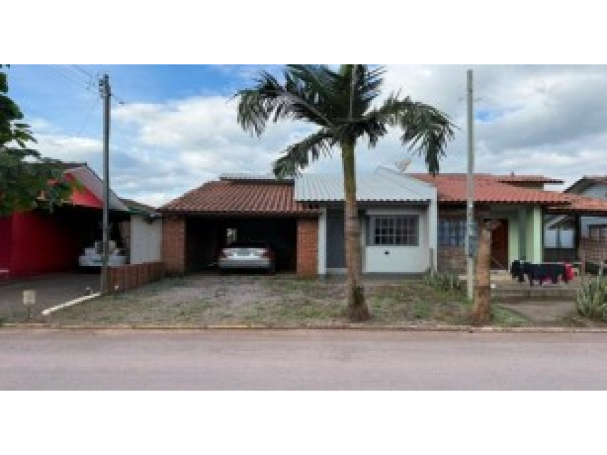Casa em Roca Sales, Encantado, Rua 21 de Abril 1019 - Casa 01 (Lote 02 da Quadra 132), Condomínio Residencial Veneza - Encantado, RS. Área: 57.63m2