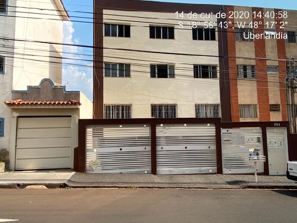 Apartamento em Uberlândia, General Osorio, Rua Souza Costa, N. 354, Apto 202, MG. Área: 90m2
