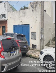 Casa em Rio Grande, Centro, Rua Luiz Lorea, N. 579, RS. Área: 136.71m2