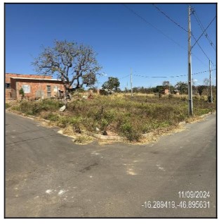 Terreno em Unaí, Residencial Vitoria, Avenida Maria Aparecida Branquinho Silva, N. 00, Qd 13, Lt 17, MG. Área: 235.65m2