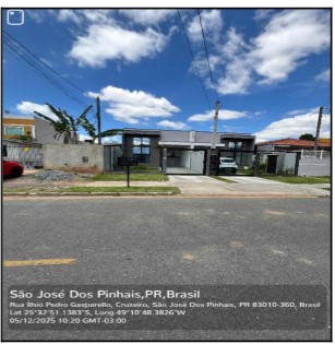 Casa em São José dos Pinhais, Cruzeiro, Rua Ilhio Pedro Gasparelo, N. 556, Casa 01, PR. Área: 101.7m2