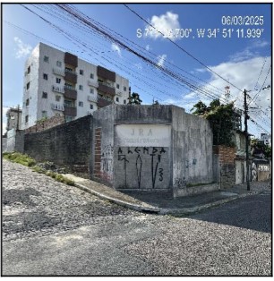 Casa em João Pessoa, Expedicionarios, Rua Marechal EsperidiÃO Rosas, N. 534, PB. Área: 75.48m2