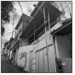 Casa em Salvador, Mussurunga, Rua Professor Maia Fontes, N. 27, Cs 201, BA. Área: 65m2
