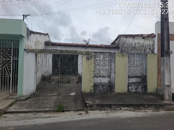 Casa em Areia Branca, Centro, Largo Manoel Do Prado Franco, N. 12,, SE. Área: 99.91m2