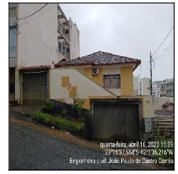 Casa em Manhuaçu, Alfa Sul, Rua Geraldo Lins Bonifacio, N. 40, Qd 4 Lt 4, MG. Área: 406.19m2