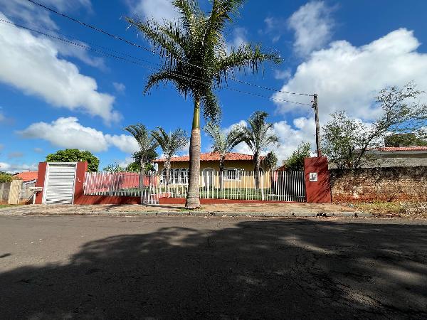 Casa em Astorga, Vila Olivia, Rua Alagoas Rua Vereador Joaquim M De Oliveira, N. 170, Qd 33a Lt 10 11, PR. Área: 212.44m2