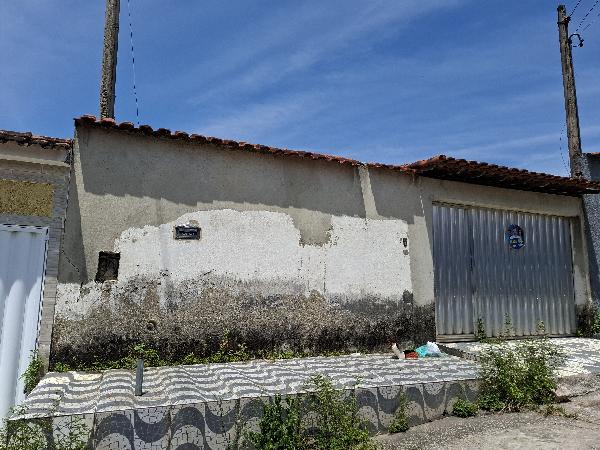 Casa em Belford Roxo, Das Gracas, Rua Carlos Eduardo Souto Maior, N. 15, Lt 02, RJ. Área: 61.28m2