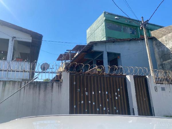 Casa em Duque de Caxias, Vila Meriti, Avenida Perimet Doutor Manoel Reis, N. 434, Cs06, RJ. Área: 90m2