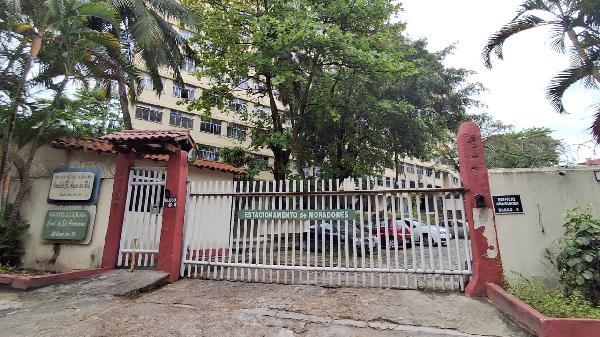 Apartamento em Rio de Janeiro, Taquara, Estrada Do Cafunda, N. 1757, Apto 1006, Bl 08, RJ. Área: 56m2