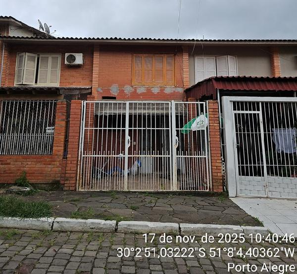 Casa em Porto Alegre, Morro Santana, Rua Luis Lederman, N. 435, Sobrado 34 Bl B, RS. Área: 92.69m2 Casa em Porto Alegre, Morro Santana, Rua Luis Lederman, N. 435, Sobrado 34 Bl B, RS. Área: 92.69m2