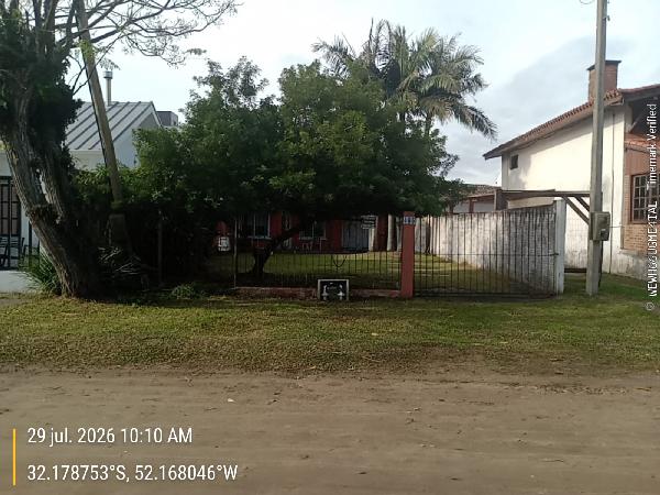 Casa em Rio Grande, Cassino, Rua Itaqui, N. 465,, RS. Área: 90.41m2