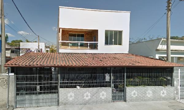 Casa em São Gonçalo, Santa Catarina, Rua Antonio Braganca, N. 167, Cs 01, RJ. Área: 154.98m2
