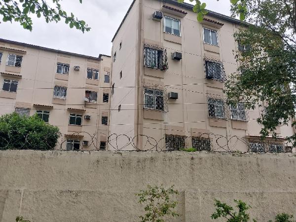 Apartamento em Rio de Janeiro, Iraja, Avenida Brasil, N. 17241, Apto 103, Bl 01, RJ. Área: 43m2