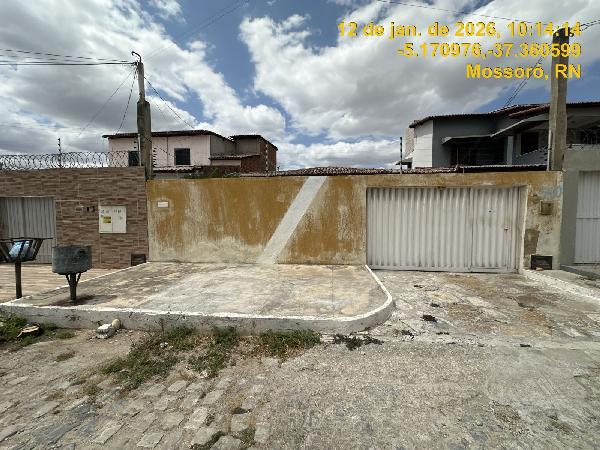 Casa em Mossoró, Abolição Iii, R Francisco Borges De Andrade, N. 110, Qd 19 Lt 110, RN. Área: 44.55m2