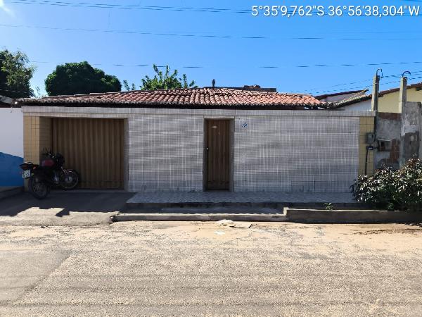 Casa em Açu, Lot Mun Parati 2000, Rua Manoel Albano Sobrinho, N. 67, Qd24, RN. Área: 129.15m2