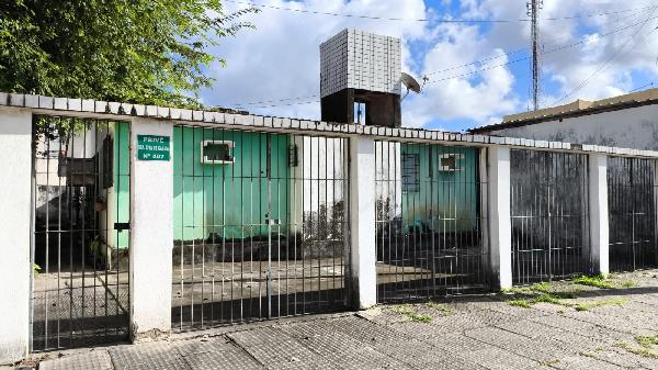 Casa em Olinda, Rio Doce, Rua Estudante Claudio Uchoa Cavalcanti F, N. 407, Casa 01, PE. Área: 54.24m2