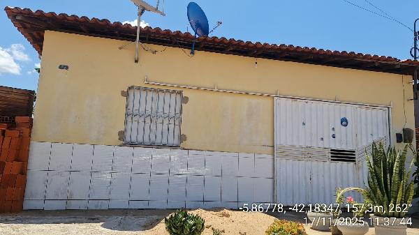 Casa em São Miguel da Baixa Grande, Centro, Rua Vereador Francisco Mendes Da Silva, N. 73,, PI. Área: 100m2
