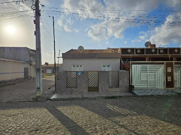 Casa em Nossa Senhora Aparecida, Centro, Rua Jose Nunes Filho, N. 102,, SE. Área: 173.71m2